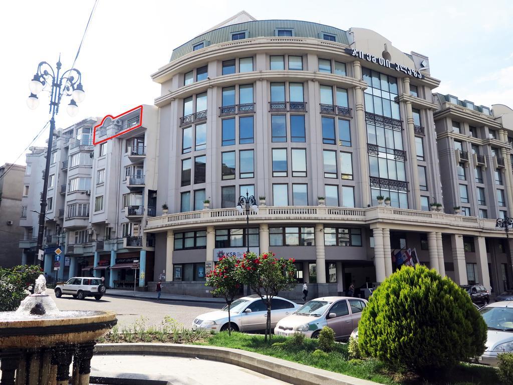 Freedom Square Apartment With View Tiflis Oda fotoğraf